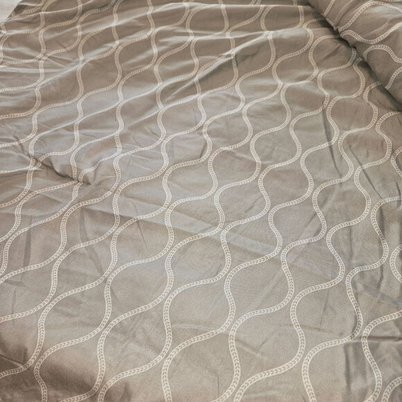 Queen Set/3 HOME TEXTILES Light and Dark Gray Reversible Comforter & 2 Std Shams - Picture 3 of 7